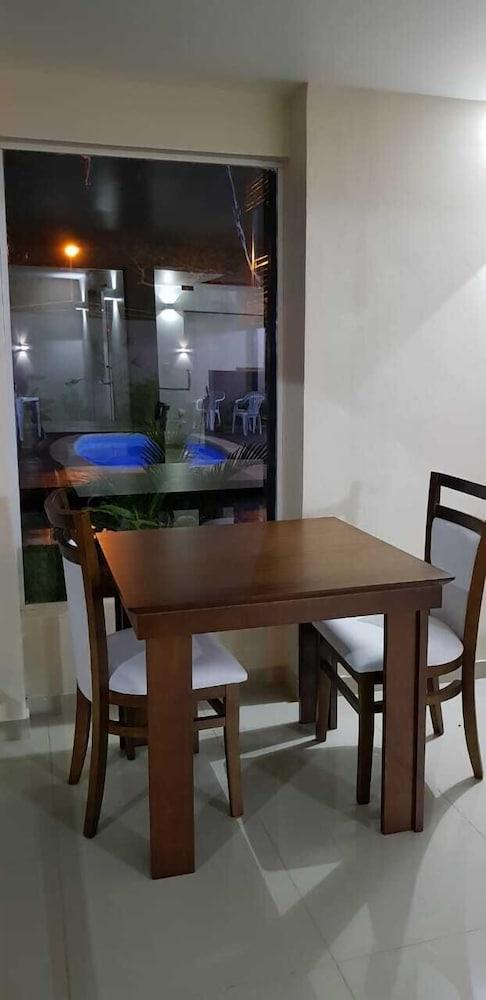 Iguazu Urban Hotel Express Пуерто Игуасу Екстериор снимка