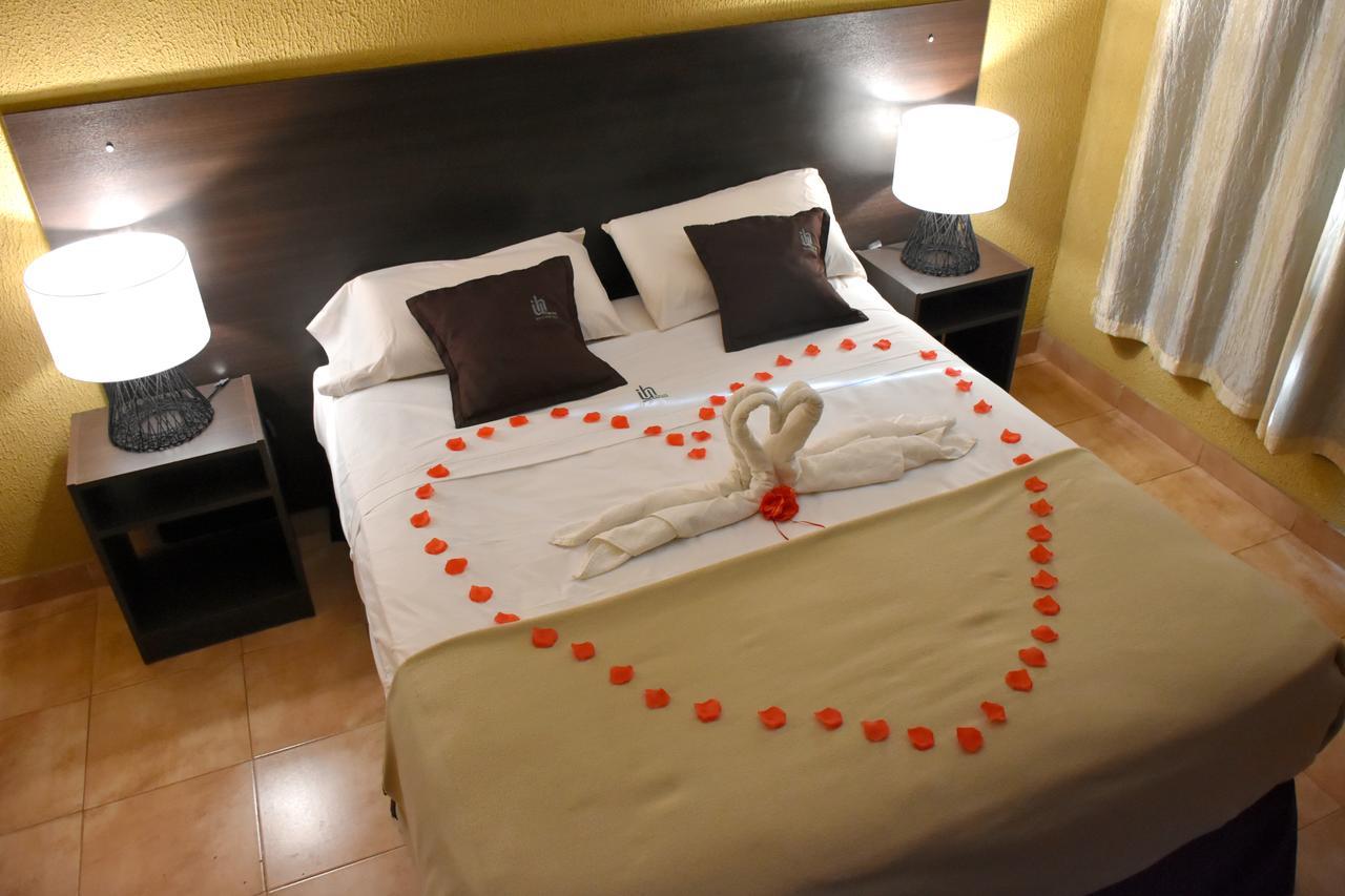 Iguazu Urban Hotel Express Пуерто Игуасу Екстериор снимка