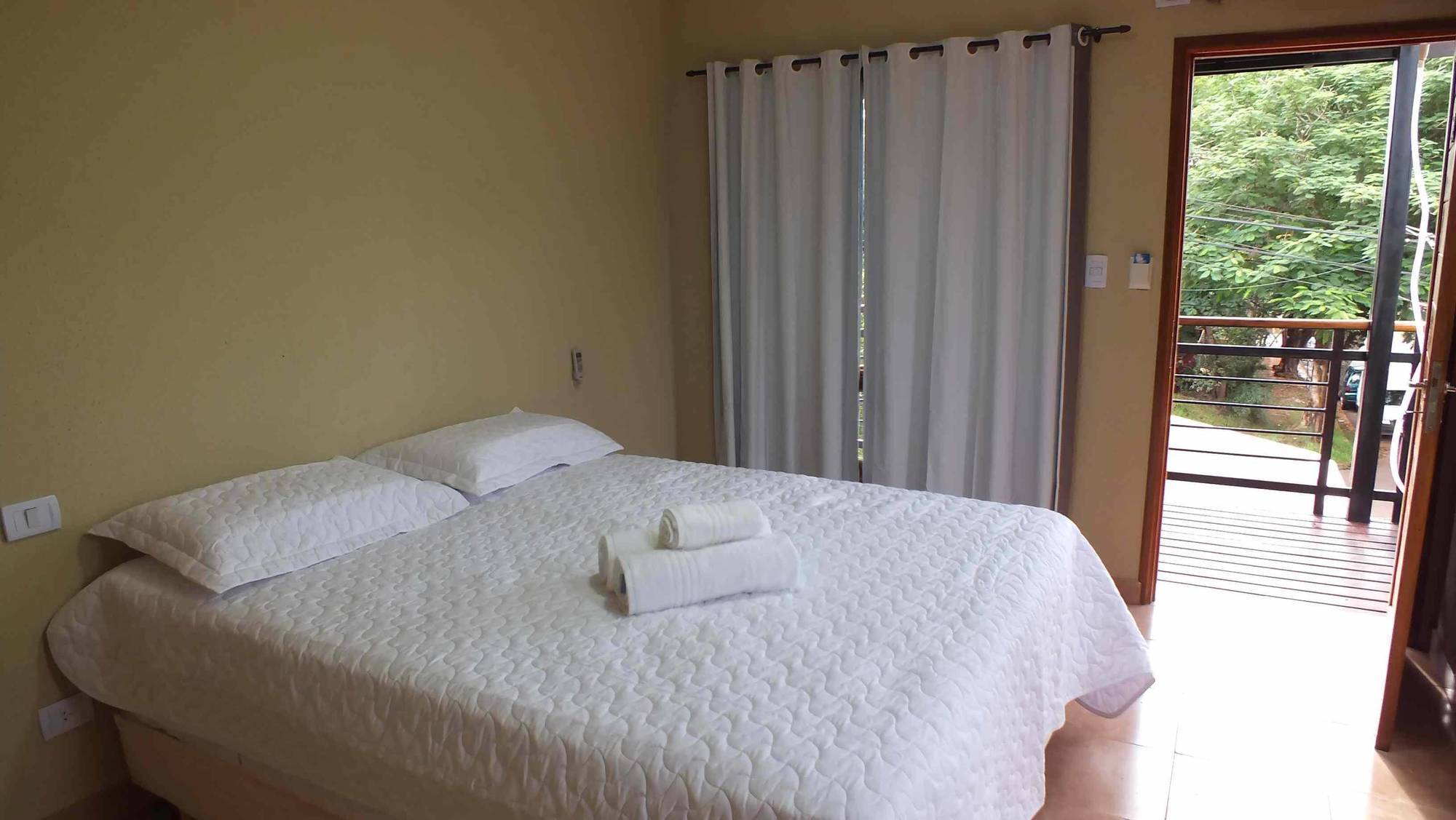 Iguazu Urban Hotel Express Пуерто Игуасу Екстериор снимка
